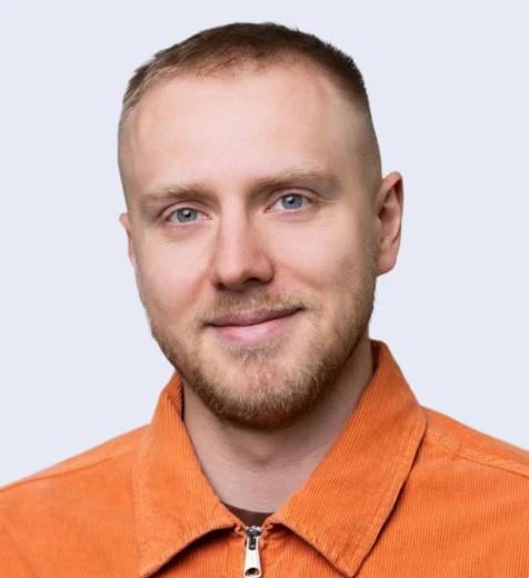 Максим Кузнецов
